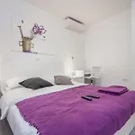 Family-friendly With Swimming Pool Pjescana Uvala, - 22778 Apartamento